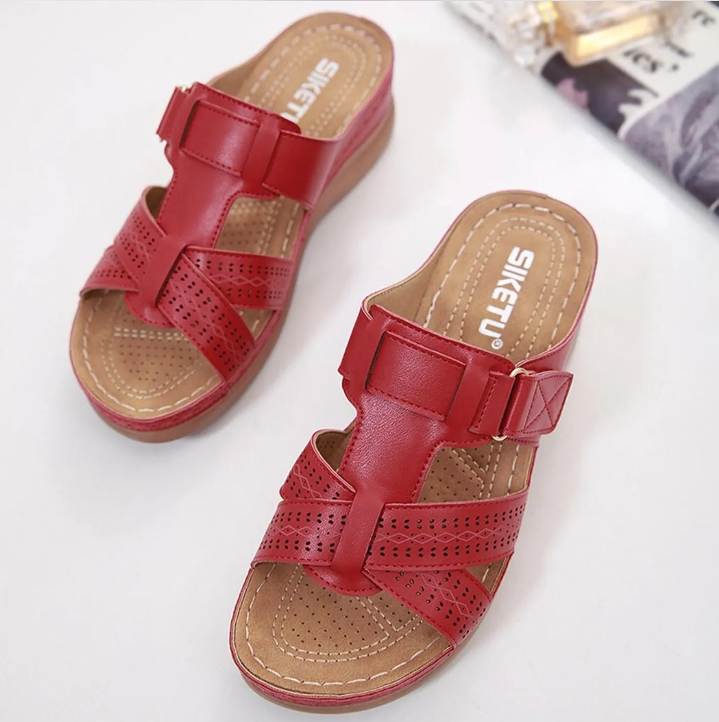 Adjustable Leather Slide Sandals for Women – Stylish, Comfortable, and Versatile