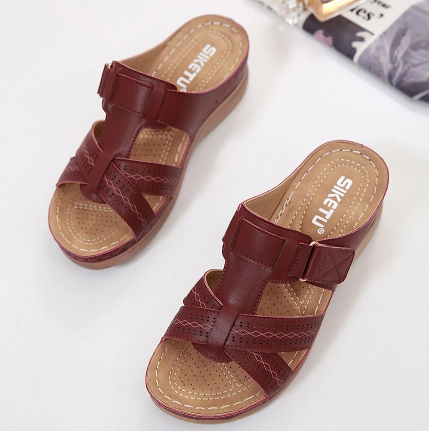 Adjustable Leather Slide Sandals for Women – Stylish, Comfortable, and Versatile