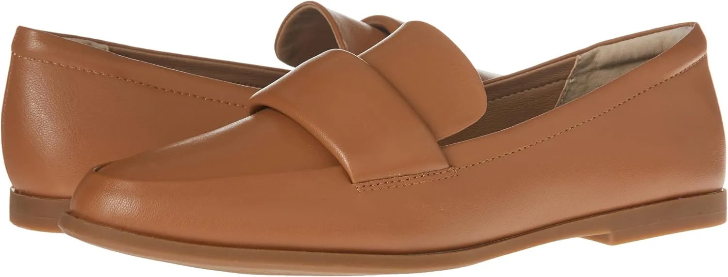 Amazon Essentials Women's Soft Moccasins Toe Loafer