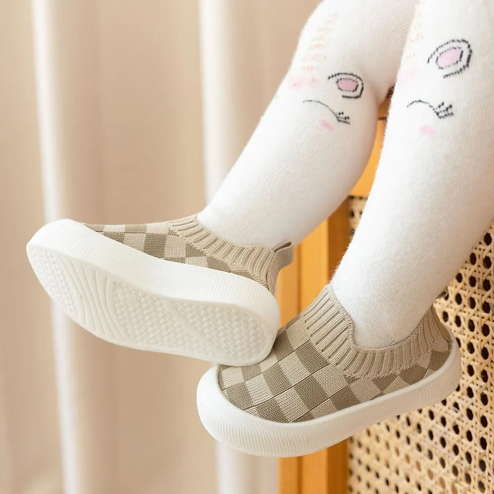 Baby Shoes,Infant Girls Boys First Walking Shoes，Unisex Toddler Lightweight Non Slip Soft Sole Sneakers.