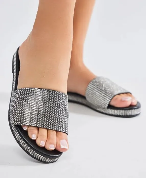 BAMBOO Women's Round Toe Rhinestone Detailed Platform Slide Sandal