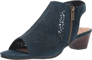 Bella Vita Women's Amiyah Wedge Sandal