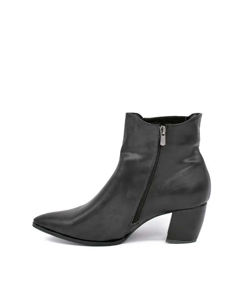 Belle & Lucy Black Cowboy Style Ankle Boot
