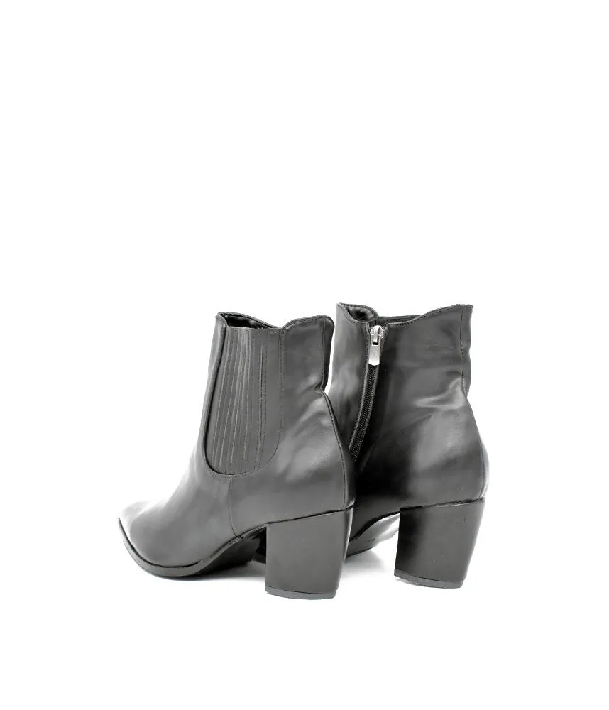 Belle & Lucy Black Cowboy Style Ankle Boot