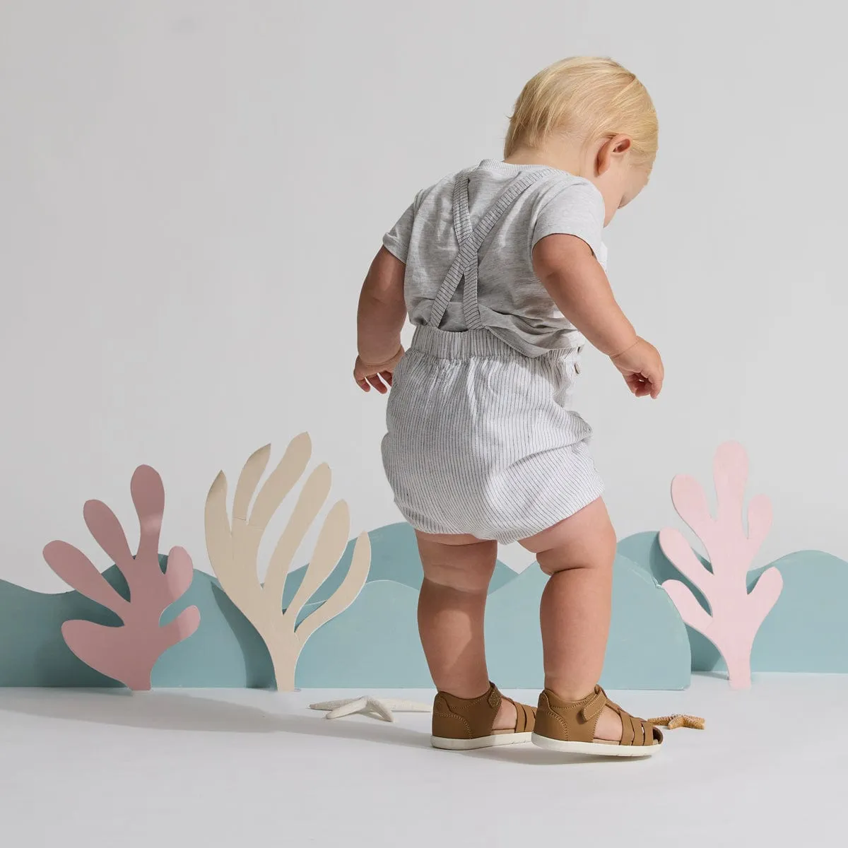 Billie Sandal in Tan