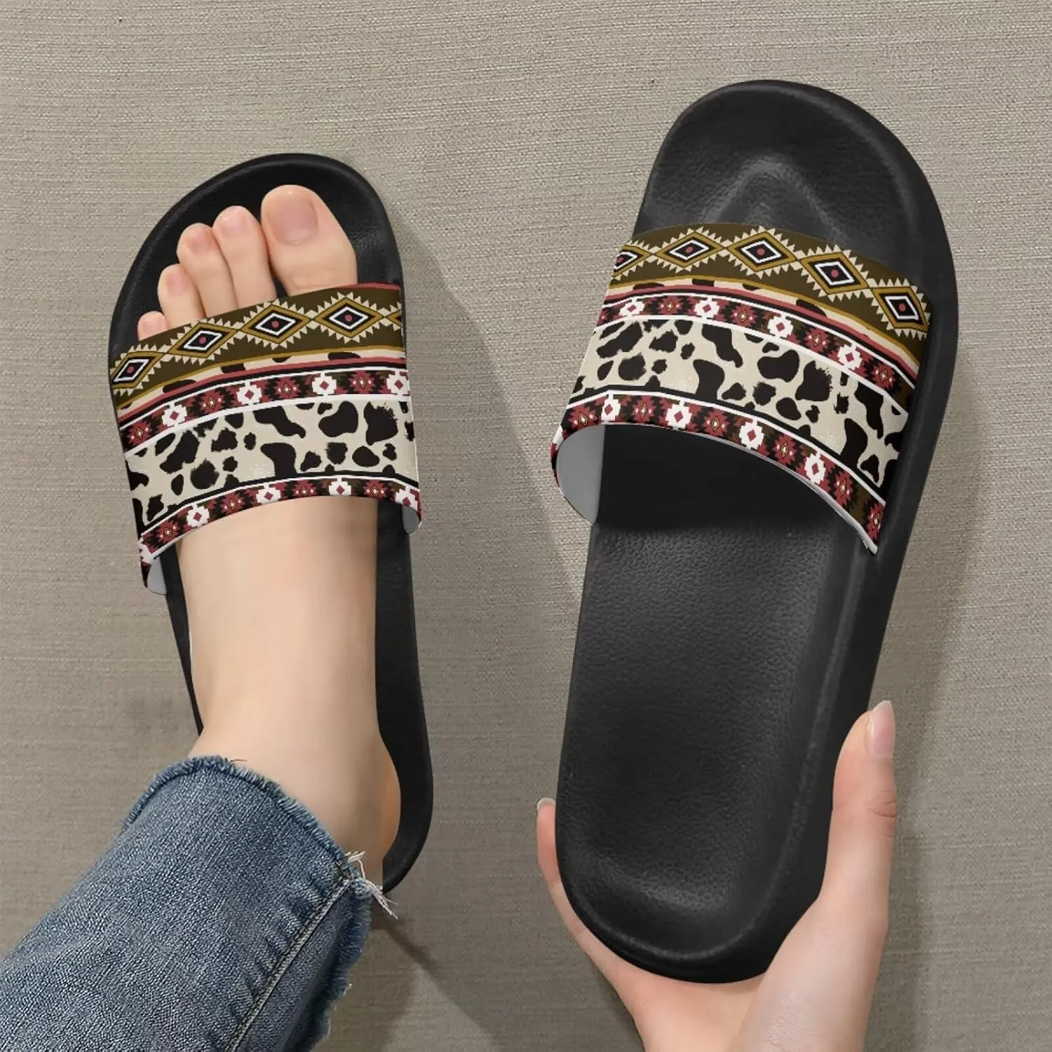Binienty Women's Wide Slide Sandals Trendy Beach Flip Flops Lightweight Flat Slide Sandals for Daily Walks,Poolside,Water Park