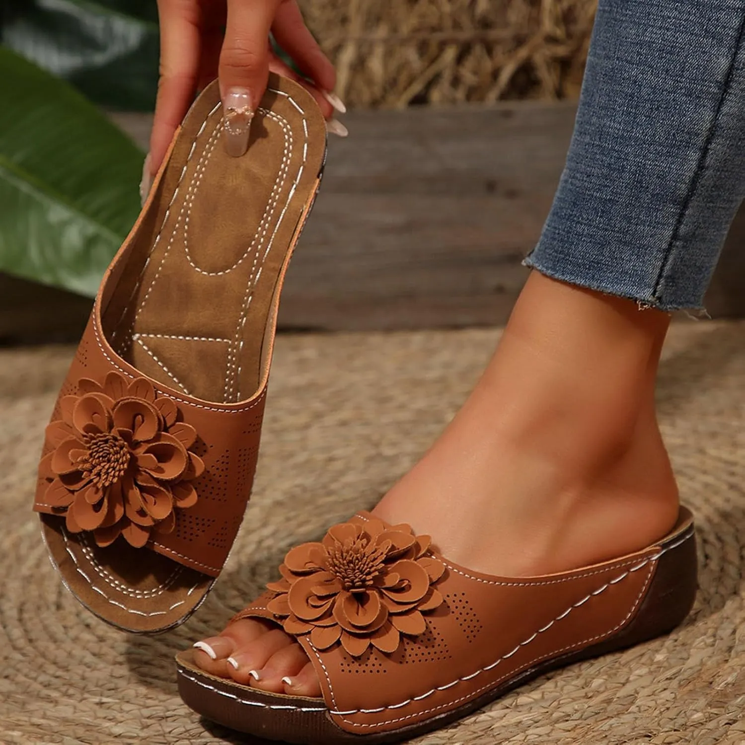 Boho Flower Decor Slide Sandals for Women Summer Outdoor Arch Support Slides Comfort Low Wedge Slippers Beach Sandal