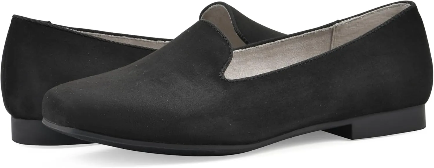 CLIFFS BY WHITE MOUNTAIN Women's Bessey Cushioned Loafer Flat