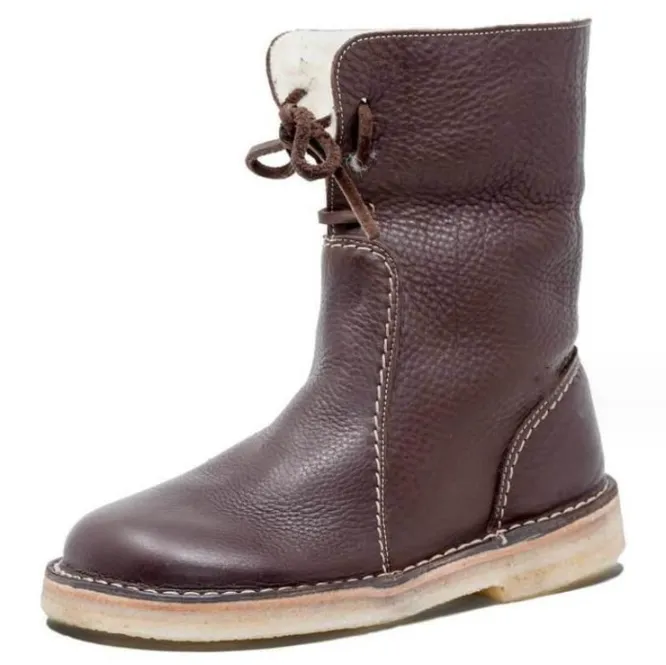 Comfortable flat bottom calf length boots