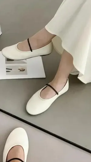 Comfortable flat shoes