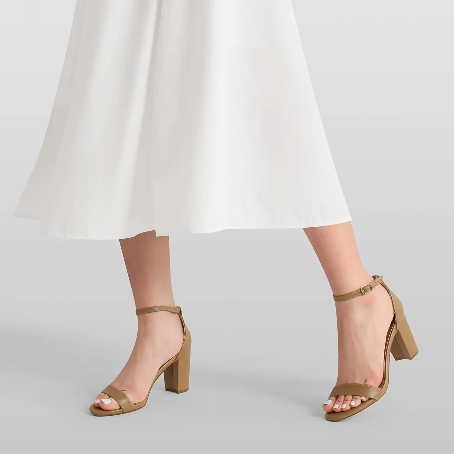 DREAM PAIRS Women's Chunk Low Heel Pump Sandals