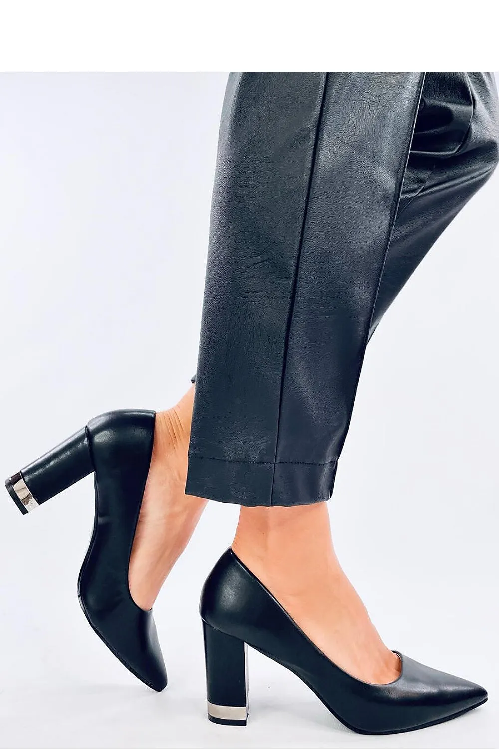Elegant Sleek Timeless Block Heel Pumps