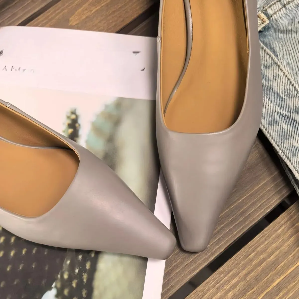 Elegant Women's Pumps Comfortable Stiletto Heel Pointed Toe Genuine Leather Wedding/Party/Office Shoes Luxury Minimalist Style