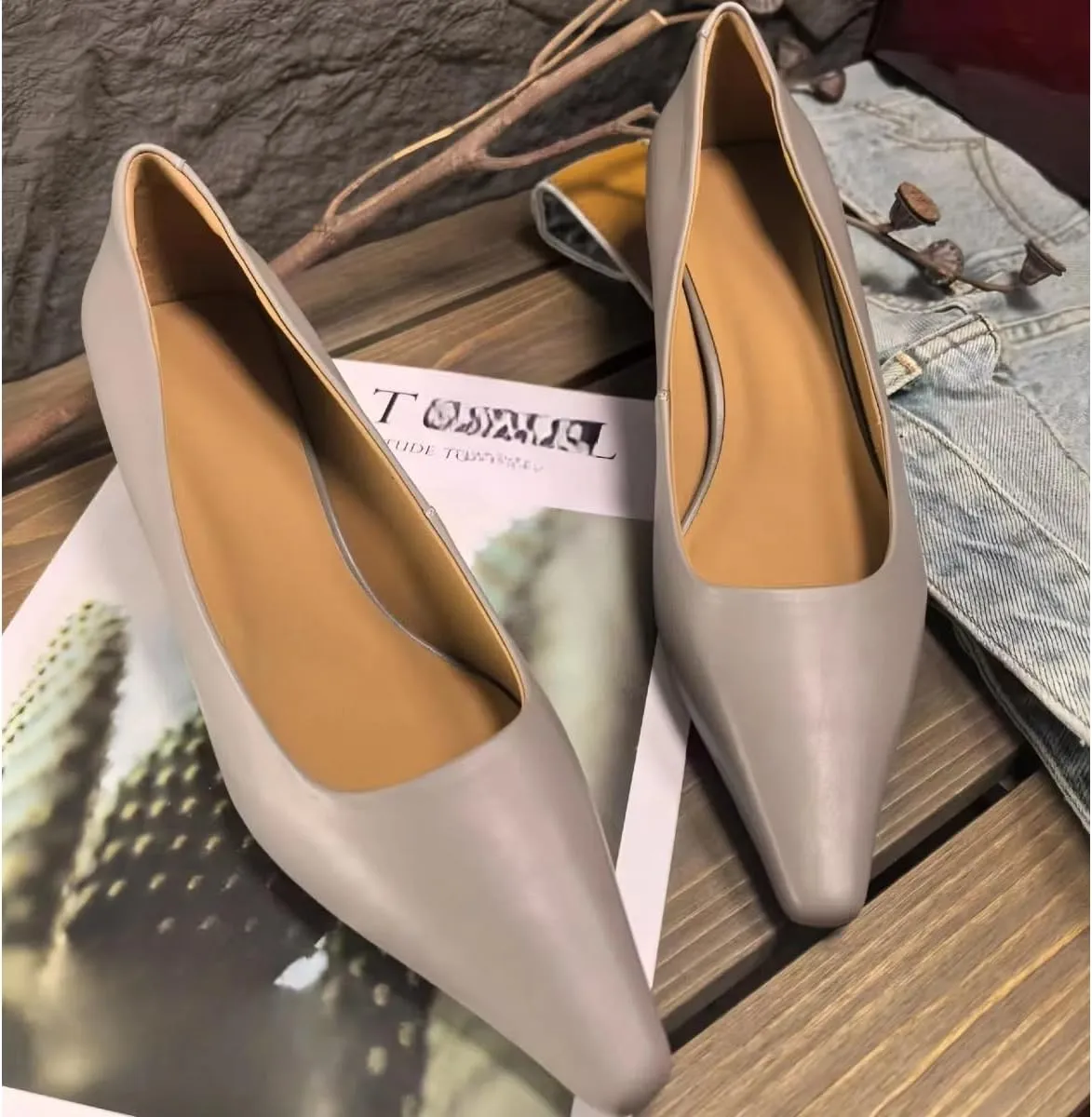 Elegant Women's Pumps Comfortable Stiletto Heel Pointed Toe Genuine Leather Wedding/Party/Office Shoes Luxury Minimalist Style