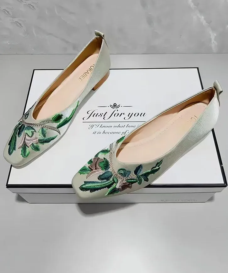 Feet Green Light Shoes Embroidered Splicing Comfortable Flat