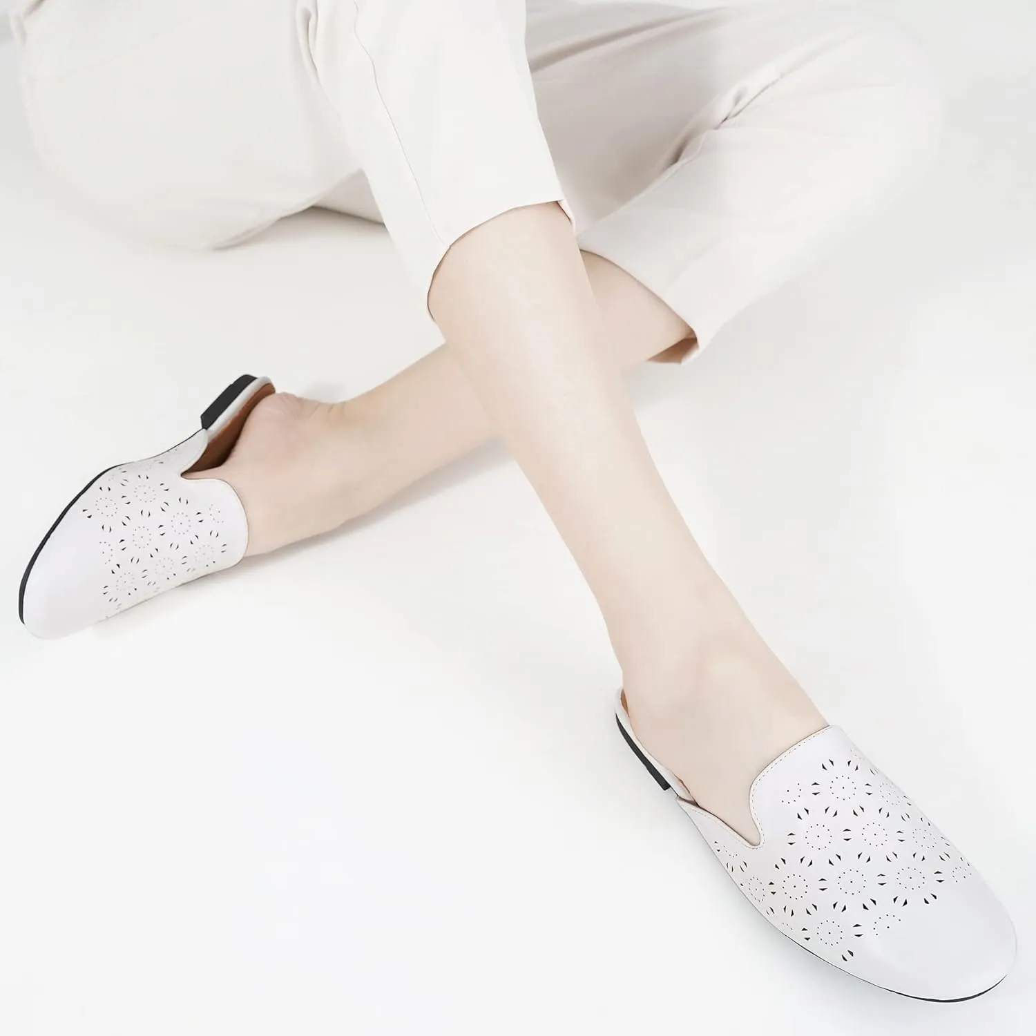 FUDYNMALC Mules for Women Flats Comfortable Round Toe Womens Mules Shoes Breathable Slip On Backless Slide Loafers for Women