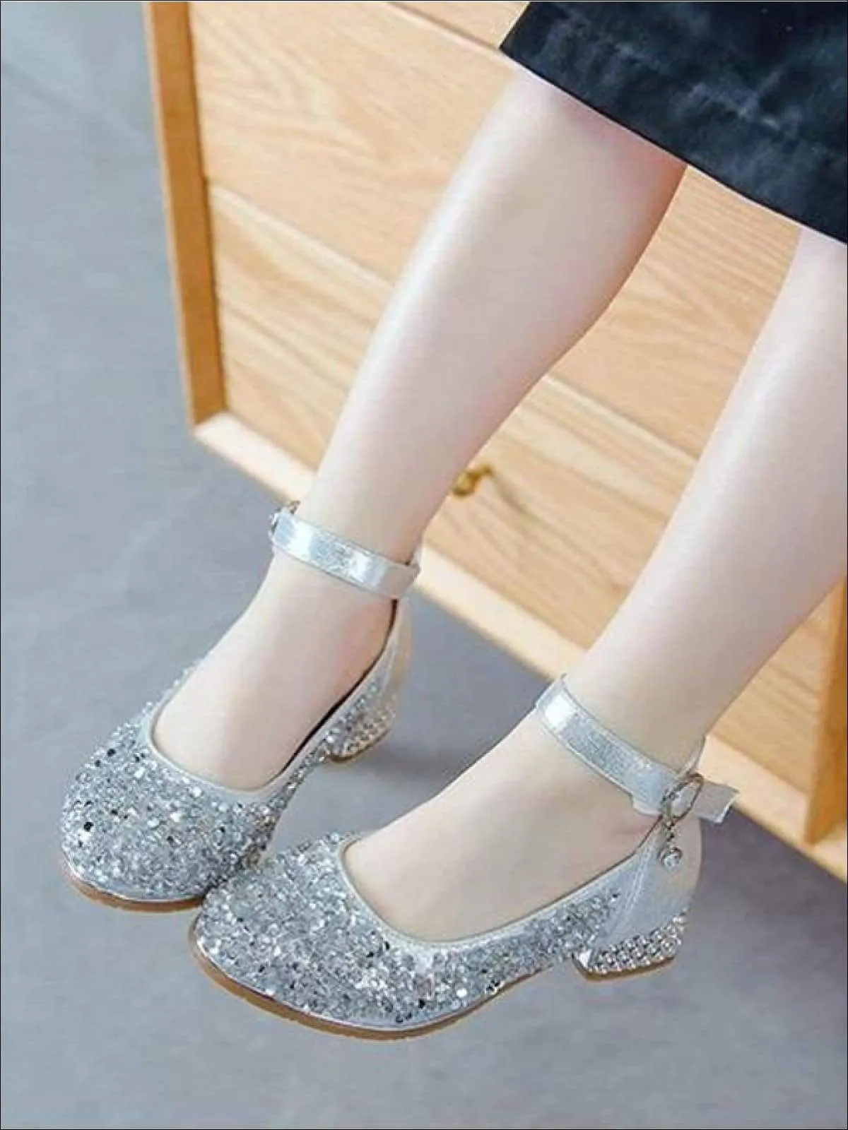 Girls Glitter Sequins Mini-Heel Mary Jane Shoes By Liv and Mia