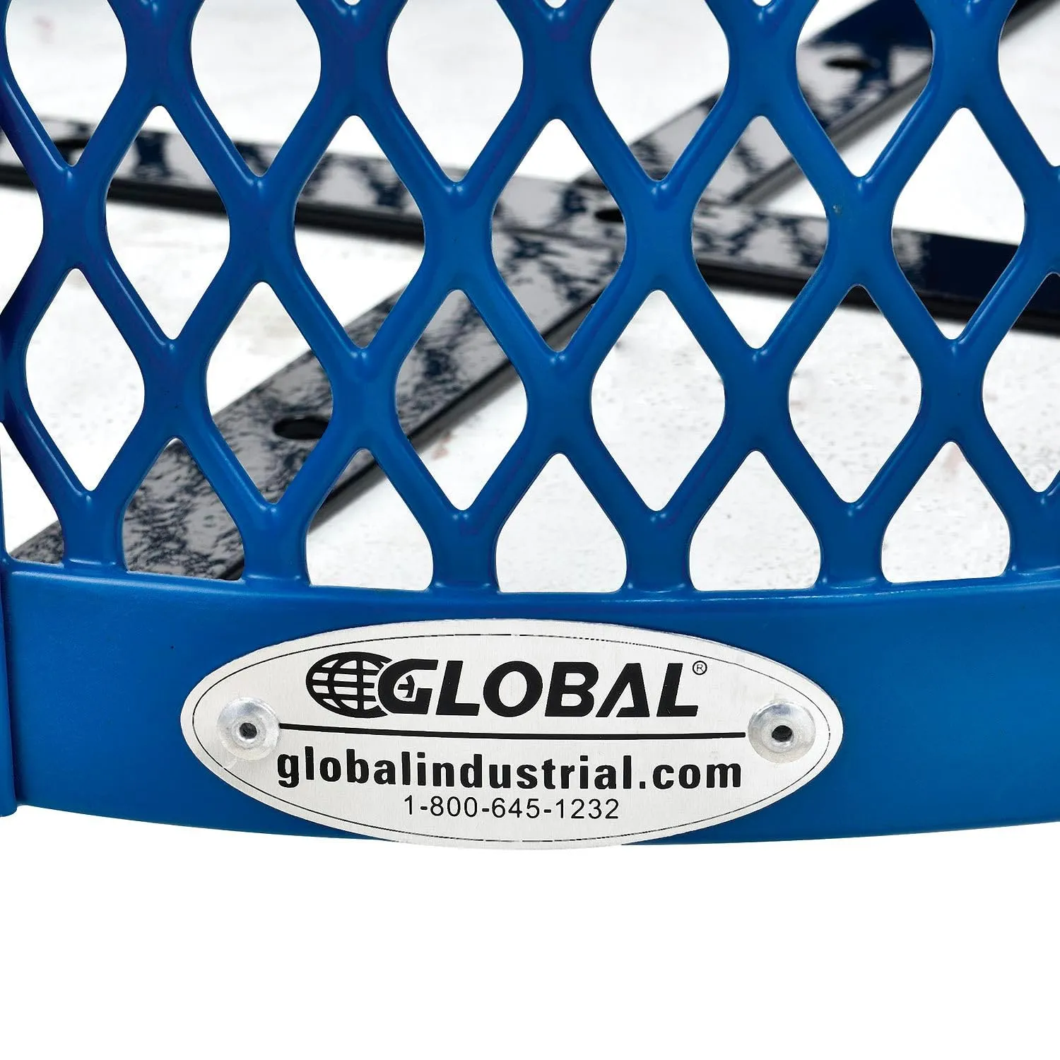 Global Industrial Thermoplastic Coated Mesh Receptacle w/Flat Lid, 36 Gallon, Blue