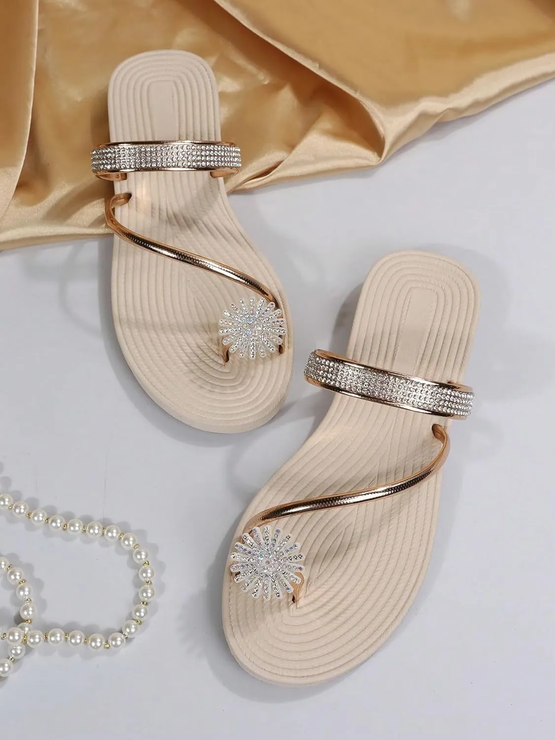 GORGLITTER Women's Rhinestone Glitter Outdoors Flat Sandals Toe Ring Slip on Open Toe Slide Sandals
