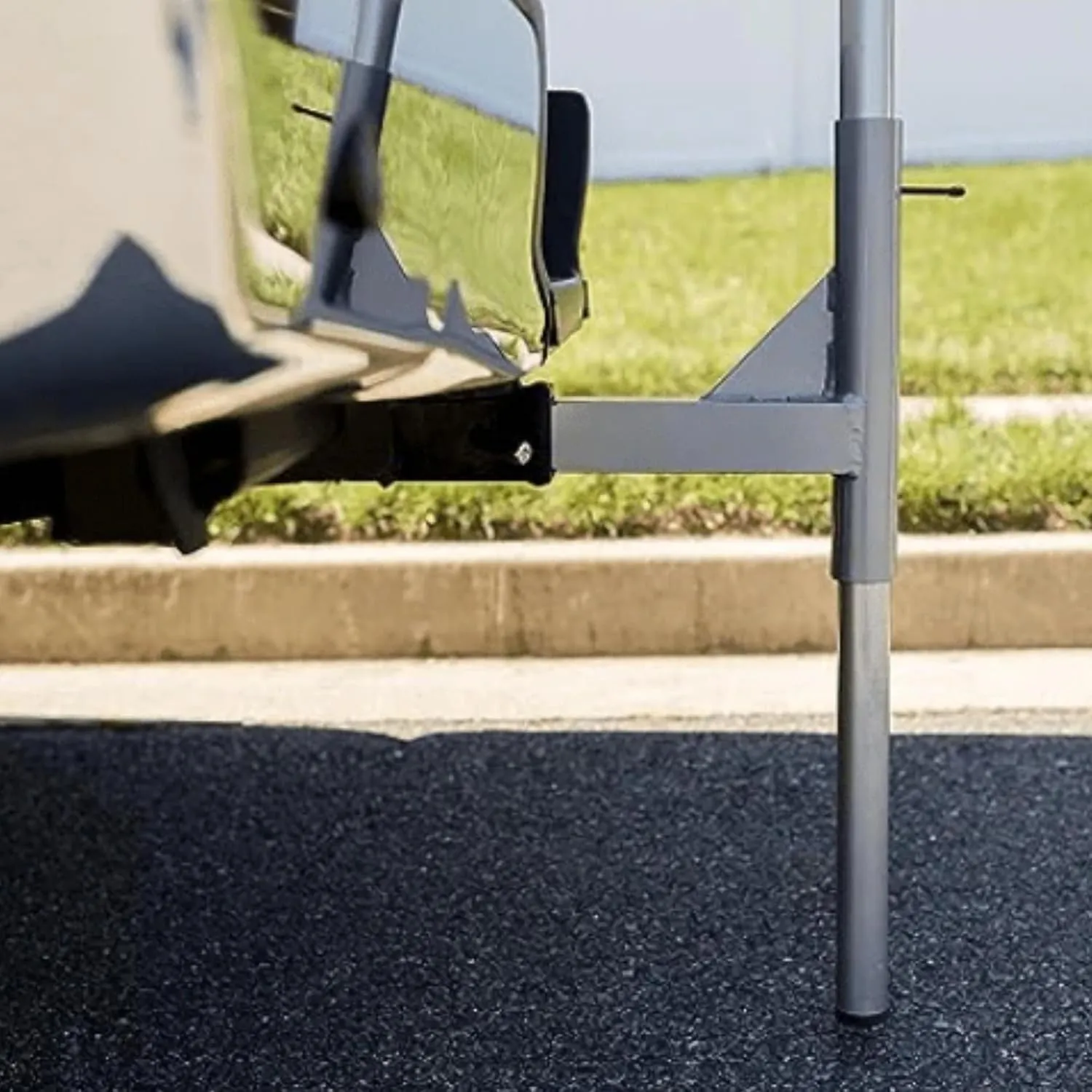 Hitch Mount for Large Diameter Portable Flagpole