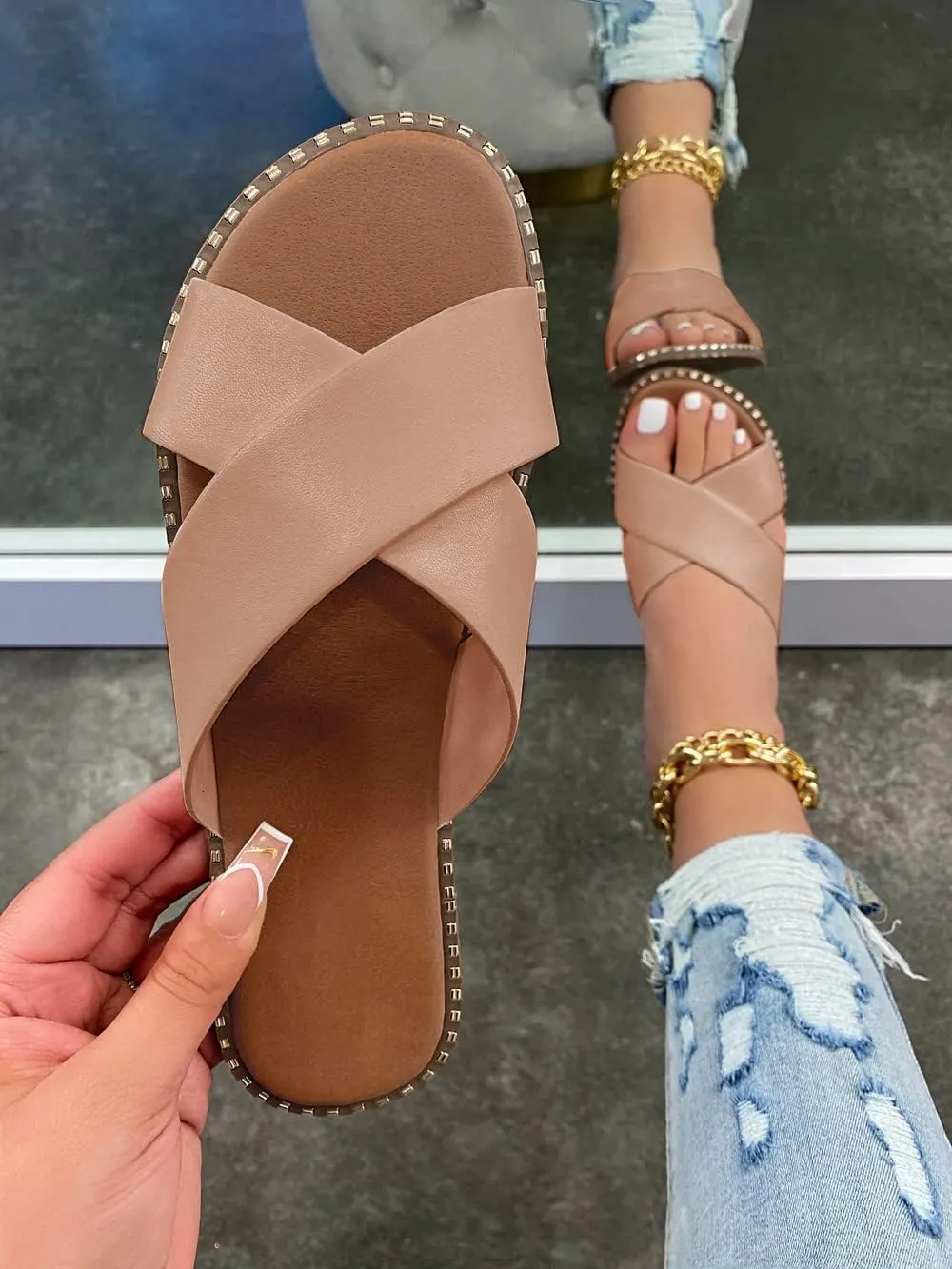 Jeimpoey Womens Studded Flat Sandals Open Toe Slip on Mule Slides Crossed Strap Slipper