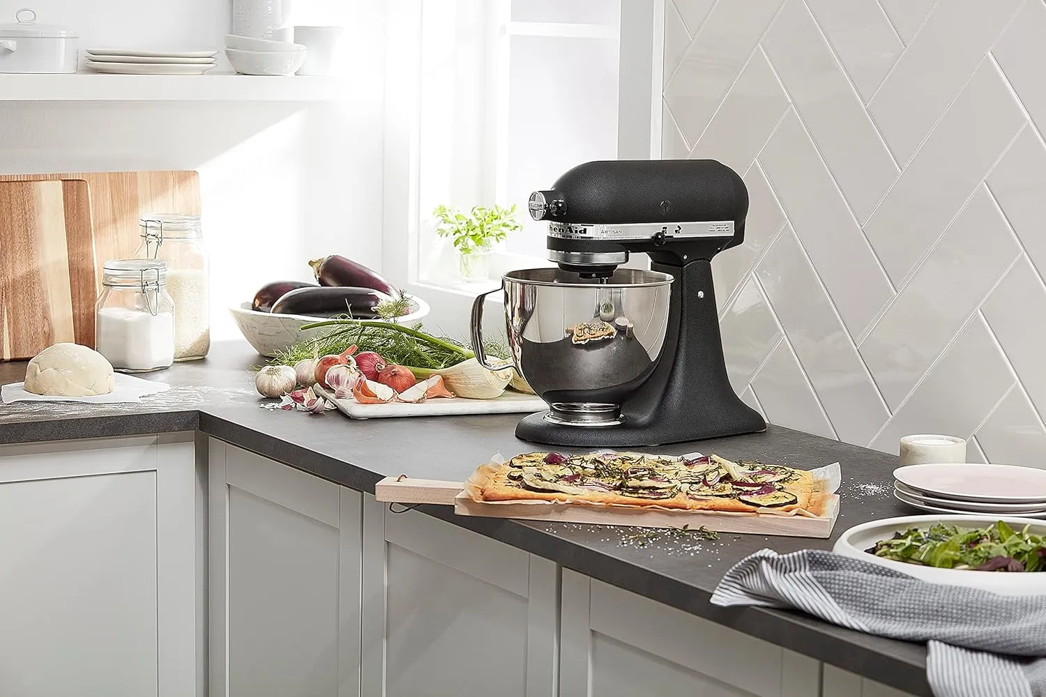 KitchenAid KSM150PSBK Artisan 5 Quart Stand Mixer, Cast Iron