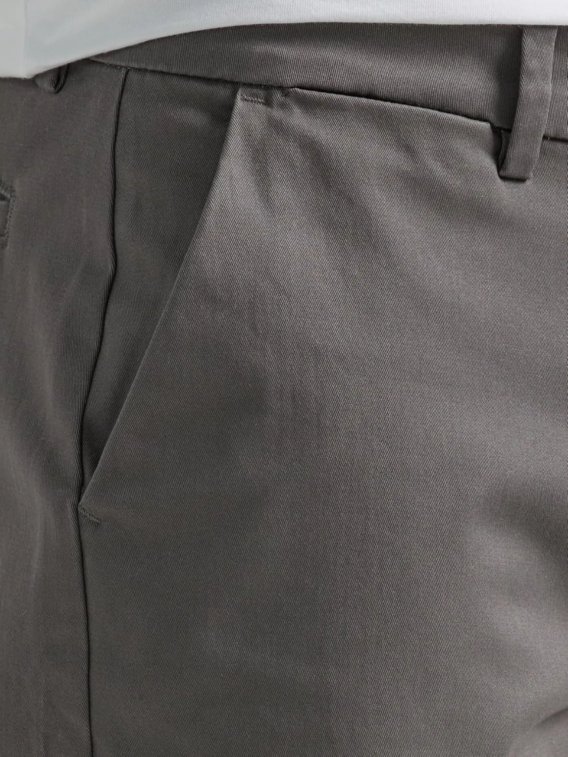 Lee Men's Flat Front Relaxed Straight Pant