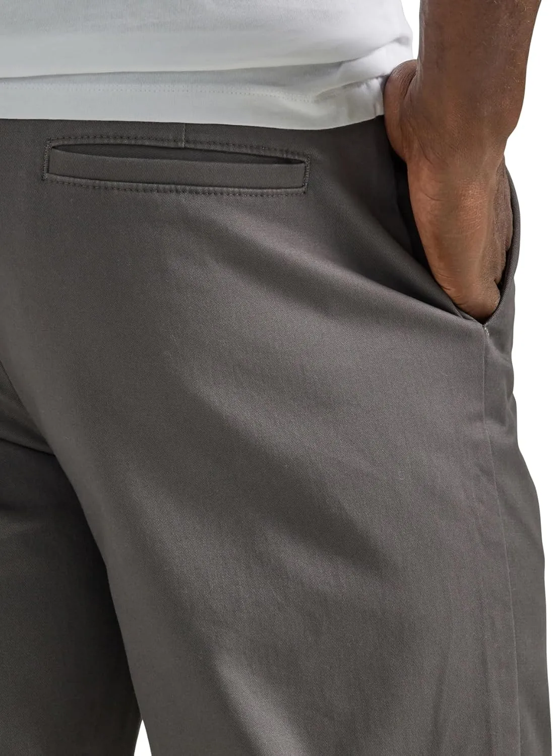 Lee Men's Flat Front Relaxed Straight Pant