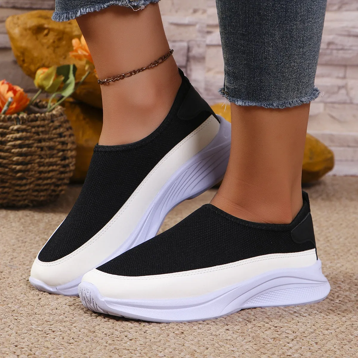 Mesh Contrast Flat Shoes