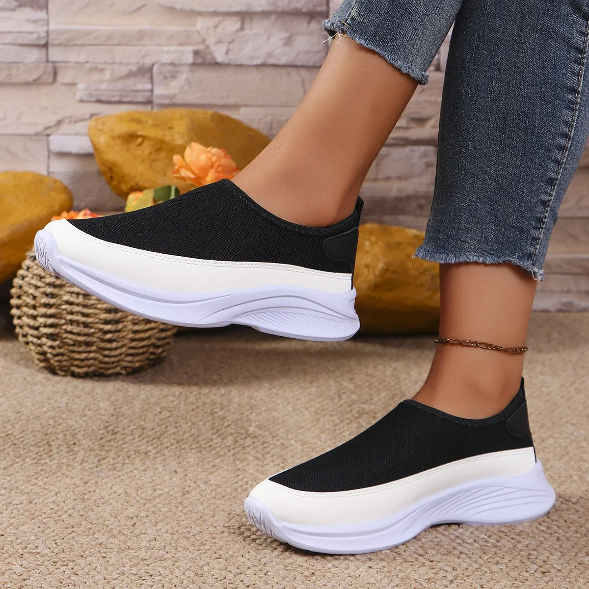 Mesh Contrast Flat Shoes