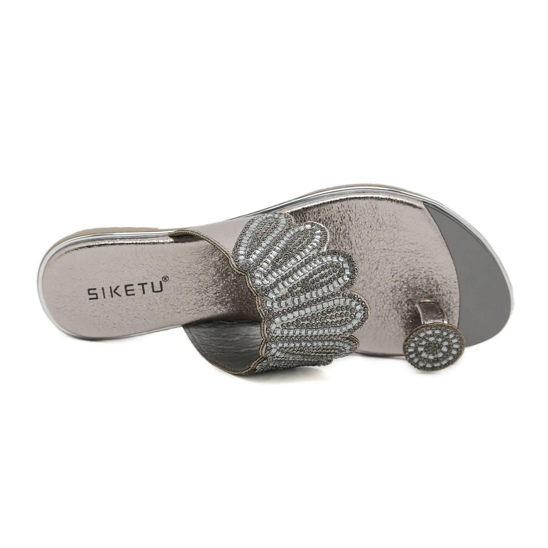 Nanccy Flat Bottom Water Diamond Comfortable Sandals