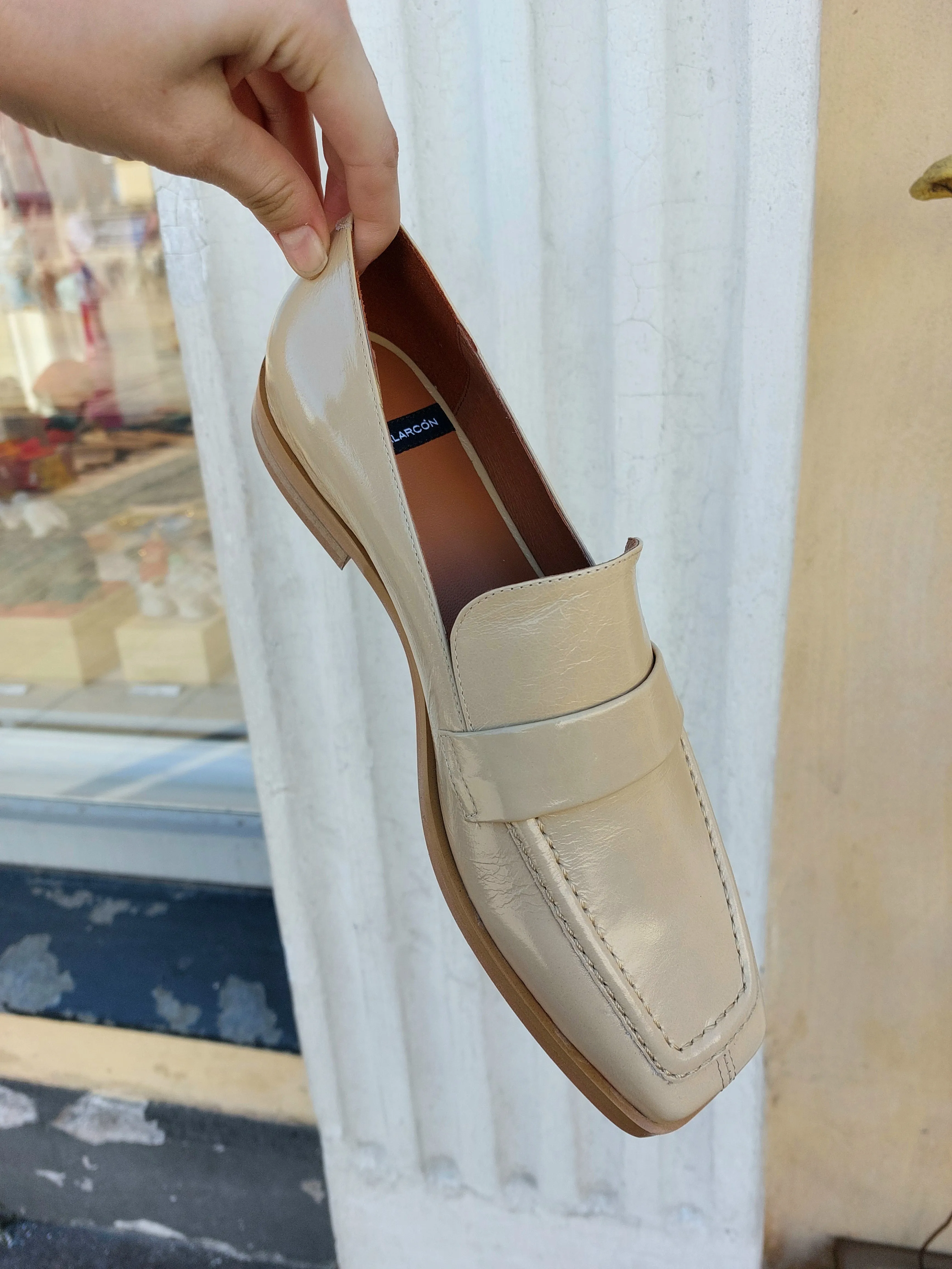 Ángel Alarcón - Dido Loafer Beige