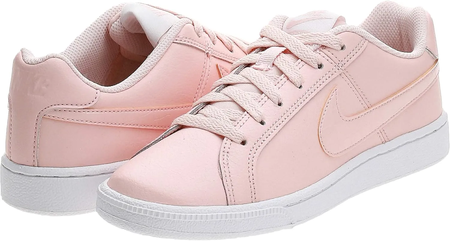 NIKE Women's Flat Sports Leisure