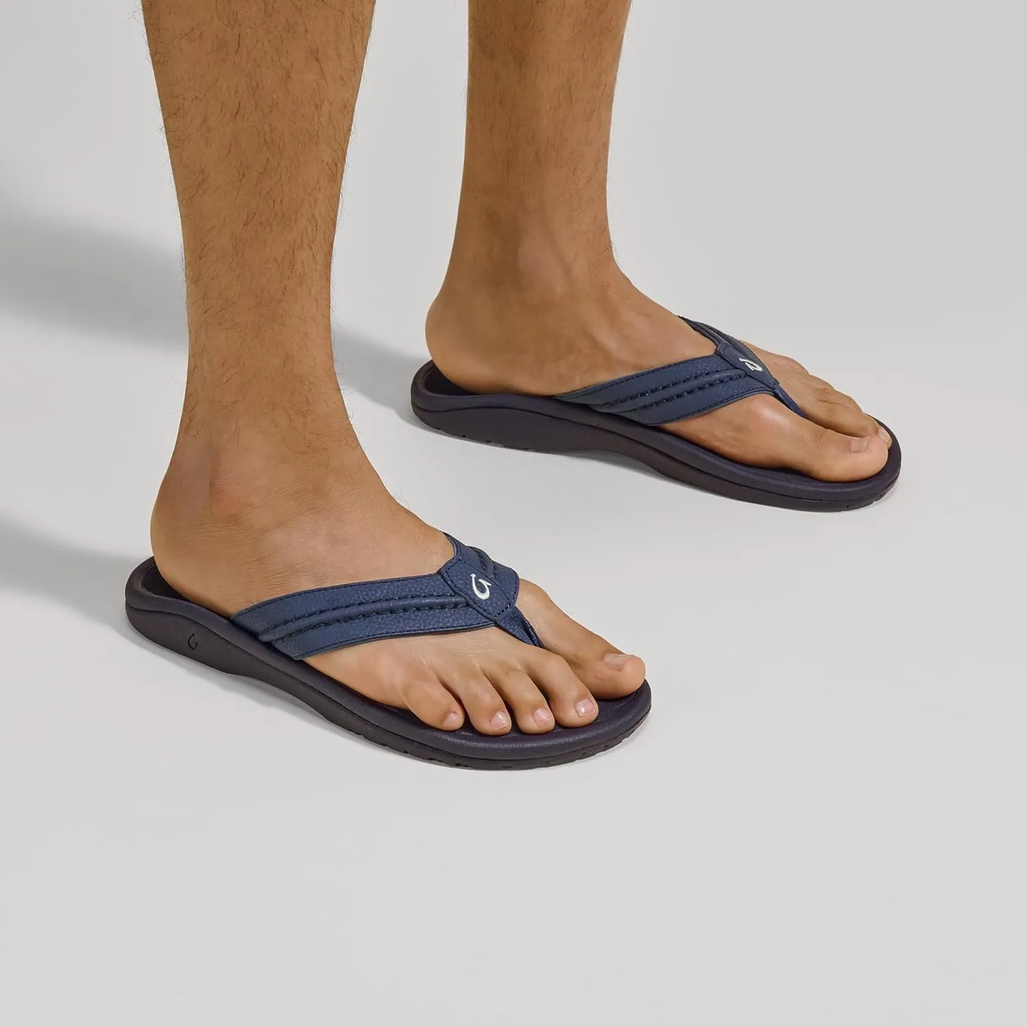 OLUKAI Hokua Men's Beach Sandals, Quick-Dry Flip-Flop Slides, Water Resistant & Wet Grip Rubber Soles, Compression Molded Footbed & Soft Comfort Fit