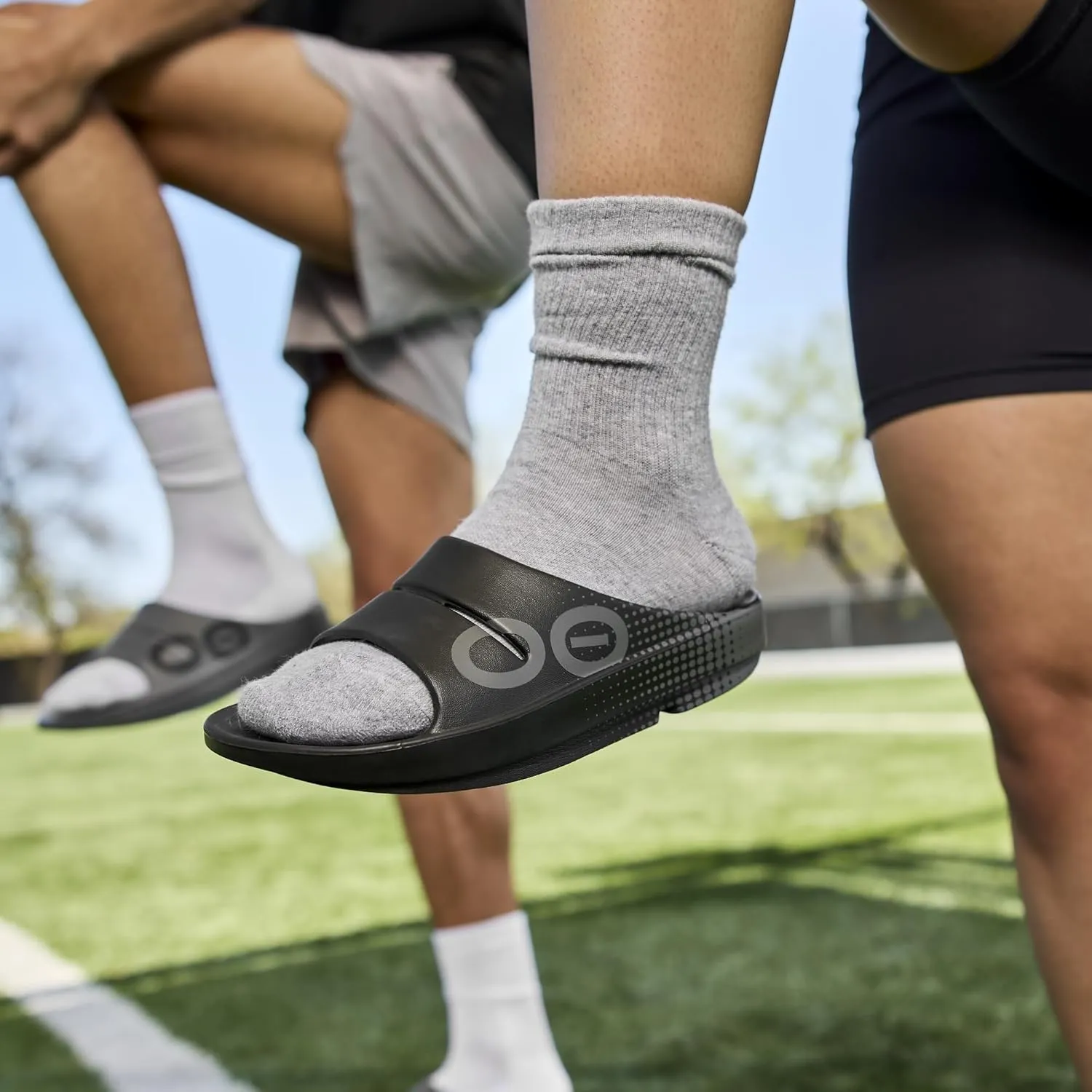 OOFOS OOahh Sport Slide Sandal - Lightweight Recovery Footwear - Reduces Stress on Feet, Joints & Back - Machine Washable - Hand-Painted Graphics