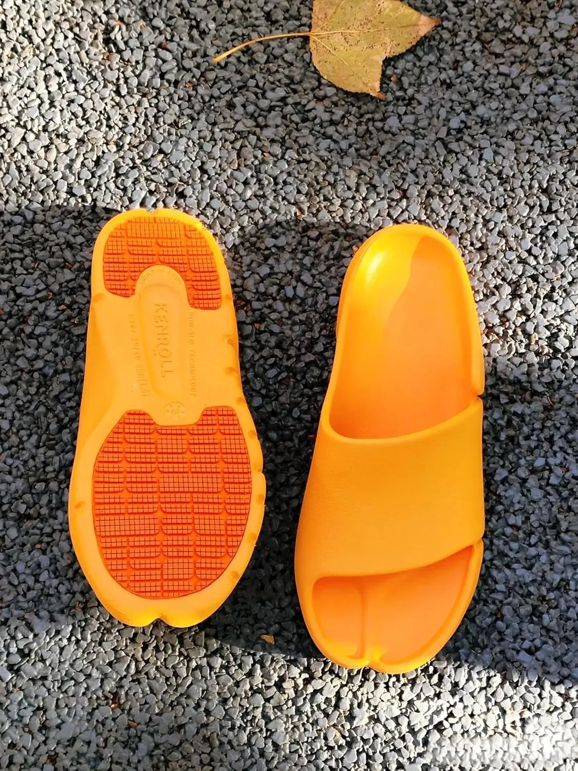 Outdoor Slide Sandals, Non Slip Summer Slippers for Women and Men, Indoor Lightweight House Shower Shoes