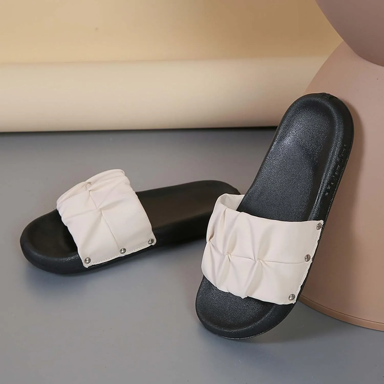Ruched Slides Women Lightweight Flat Slip on Sandals Beach Soft Sole Slippers Comfort Dressy Slide Sandal