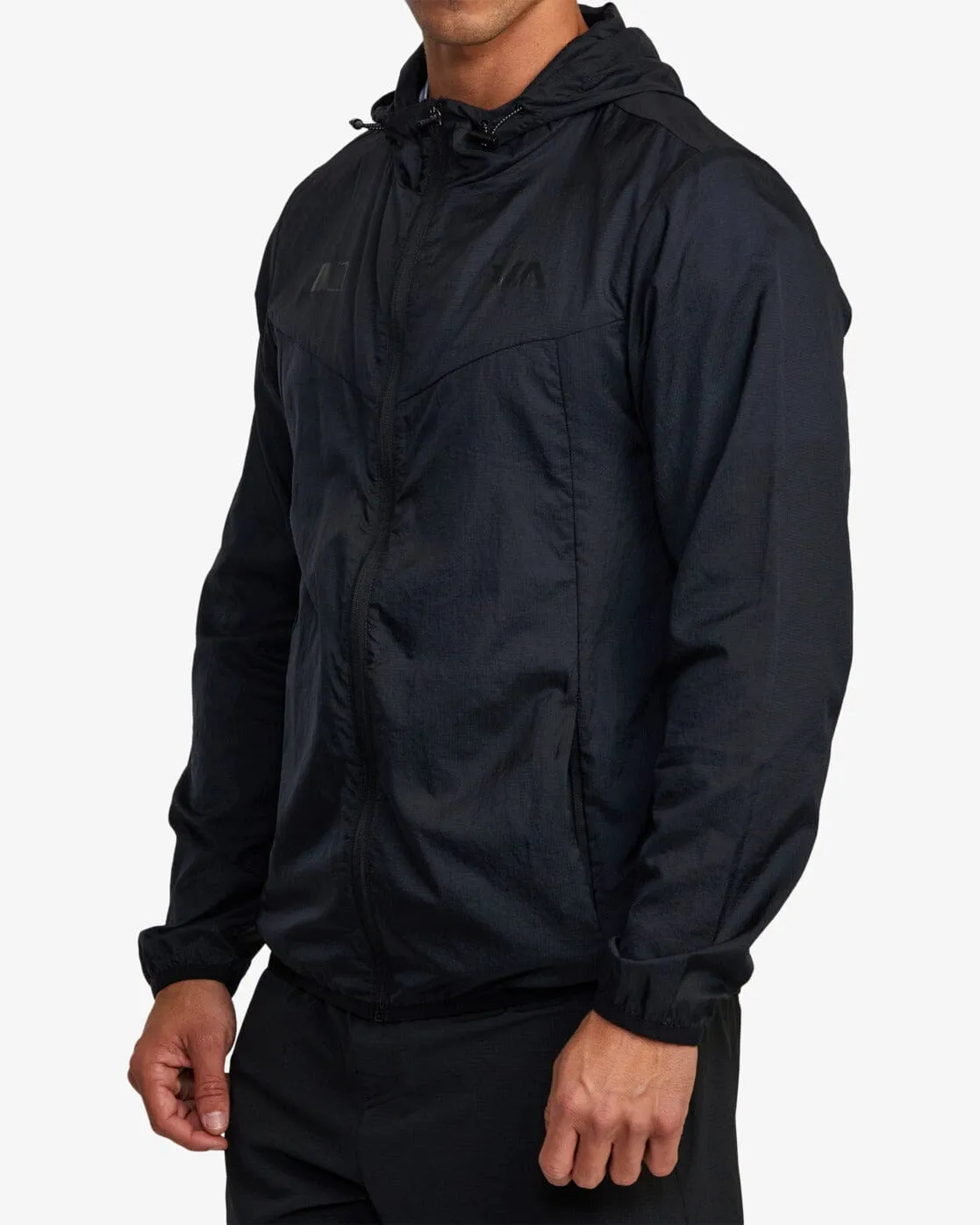 RVCA RUNNER LIGHTWEIGHT TRAINING JACKET