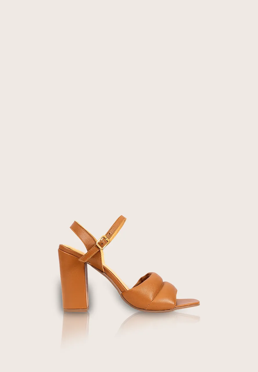 Sandra, the heels