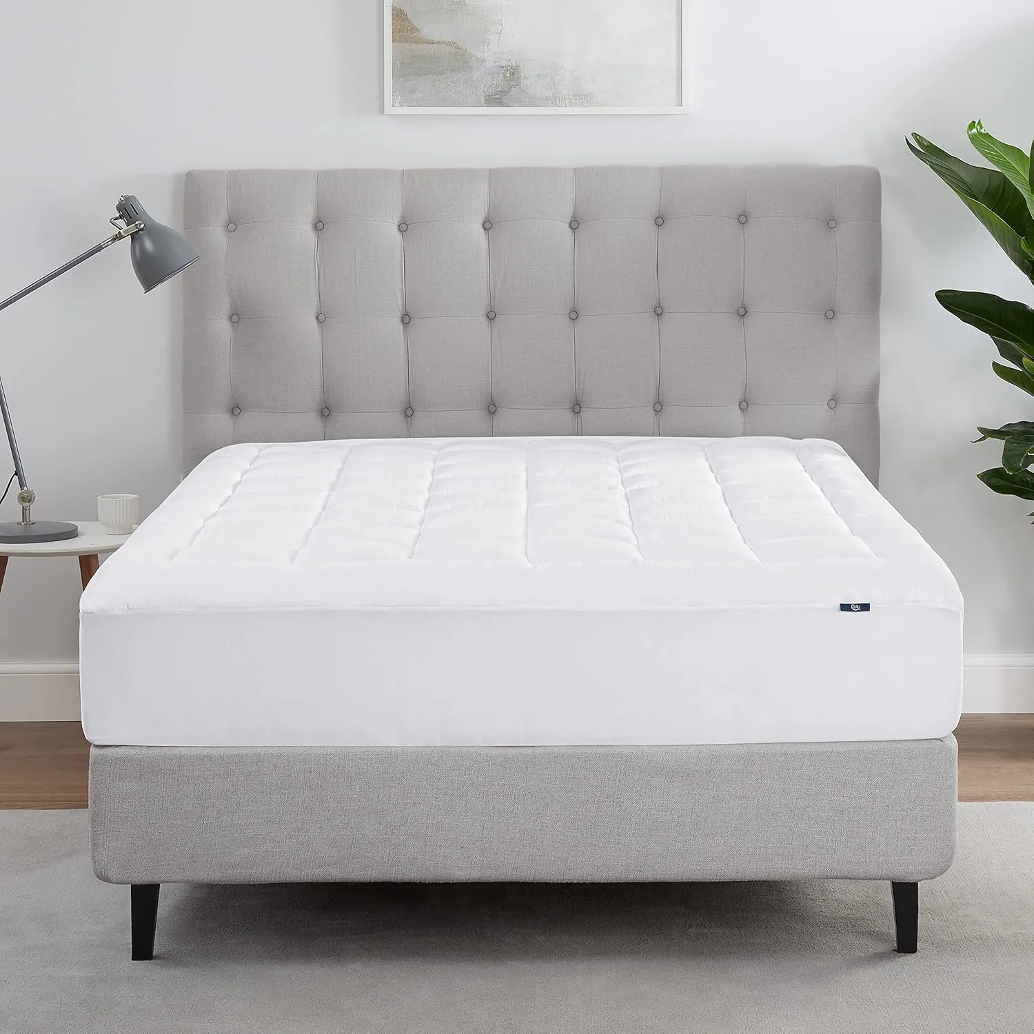 Serta ComfortSure Queen Mattress Cover, Fitted Pillow Top Mattress Pad, Super Soft and Breathable Quilted Cotton Protector with 18" Elastic Deep Pockets for Secure Fit, White