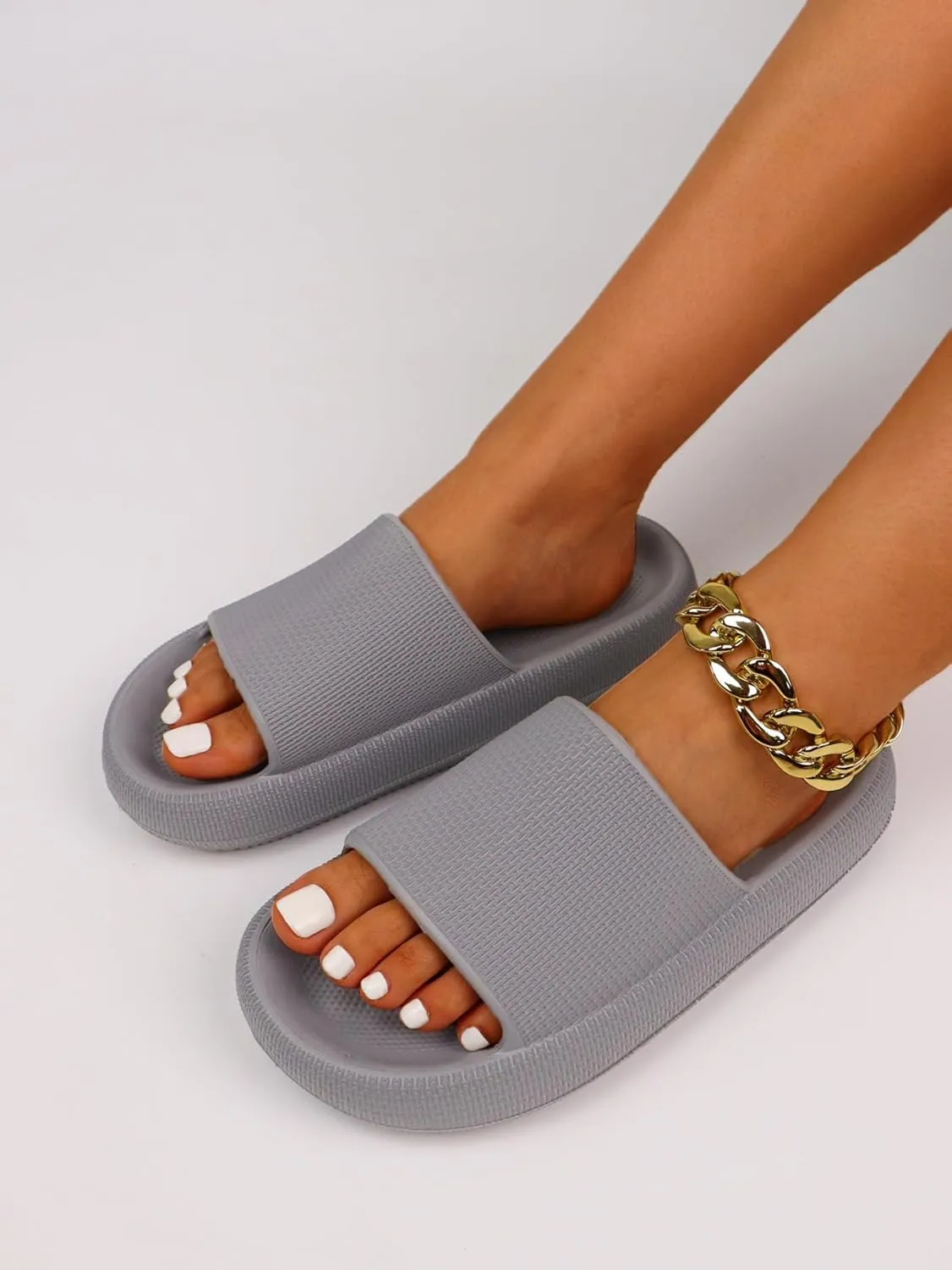 SEVENHILLDIAMONDS Thick Sole Slipper for Women and men - Pillow Slide - Indoor and Outdoor Sandal - Non Slip Slipper - Beach Slide - Quick Drying Sandal