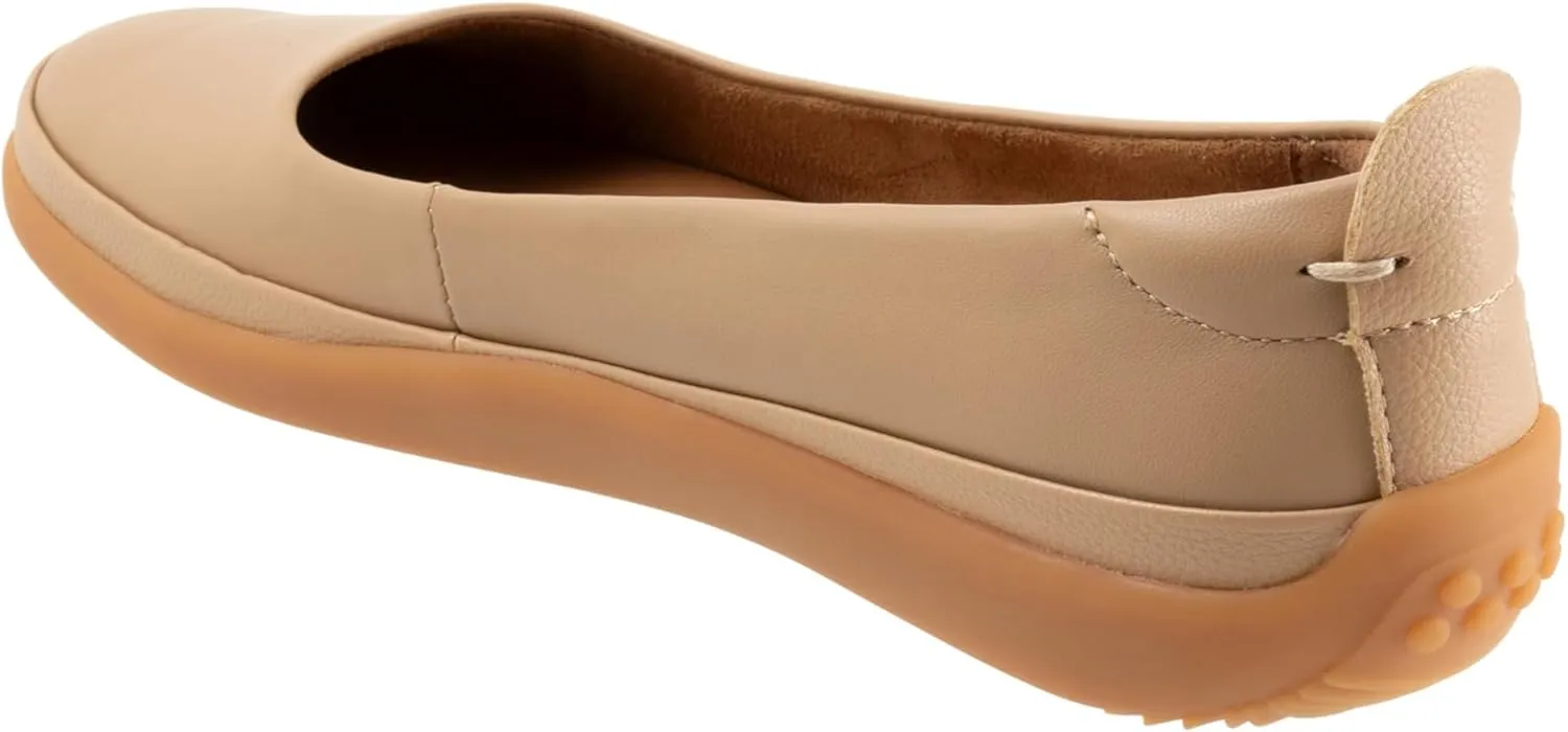 SoftWalk Women's DISA Ballet Flat