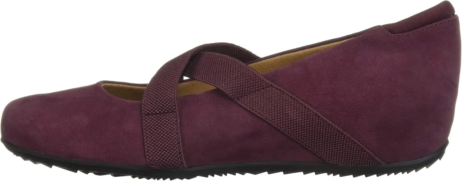 SoftWalk Women's Waverly Mary Jane Flat