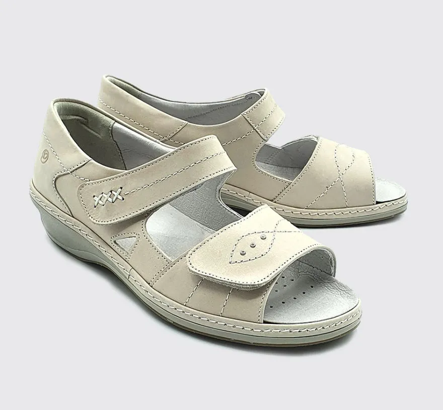 Suave Yolanda Heel In Velcro Sandal 6020-42