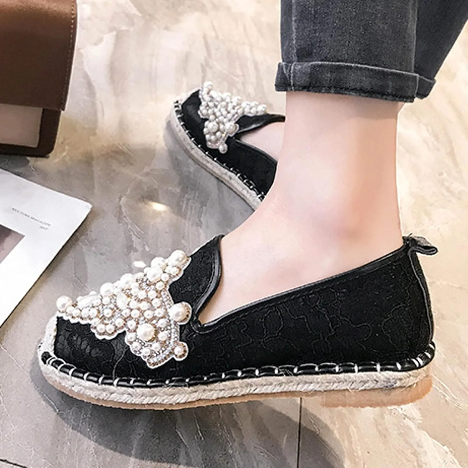 Summer Womens Pearl Flat Shoes Fashion Casual Round Toe Closed Toe Slip-on Shoes Lightweight Comfortable Ladies Loafers Zapatos De Mujer