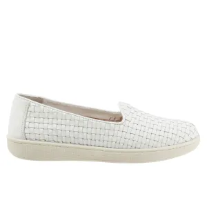 Trotters Adelina T2300-100 Womens White Wide Leather Loafer Flats Shoes