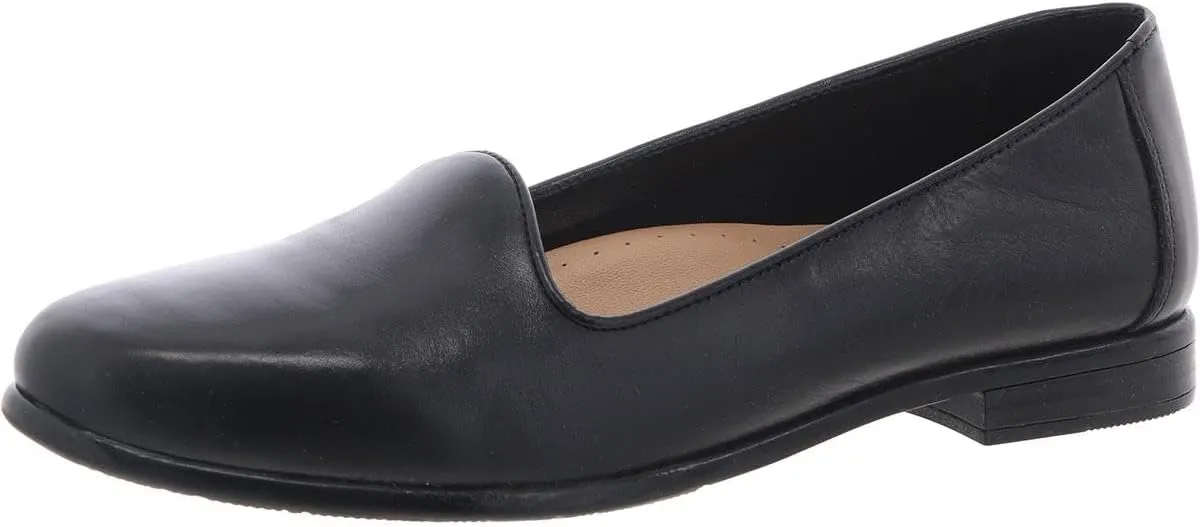 Trotters Women's Liz Lux Loafer Flat