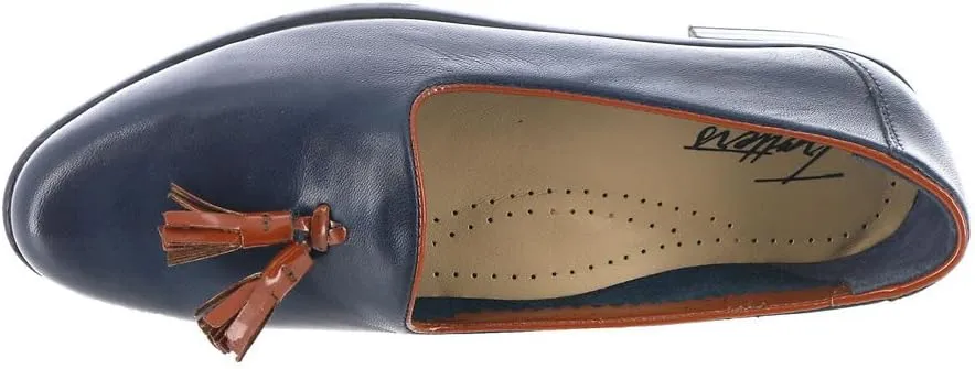 Trotters Women's Liz Tassel Loafer Flat