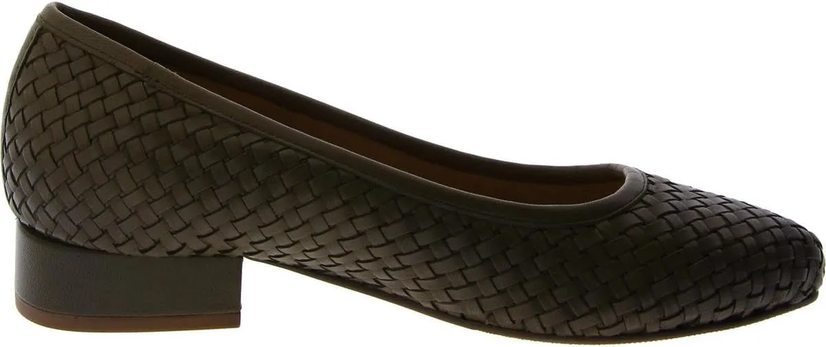 Trotters Women's Loafer/Slipon Pump