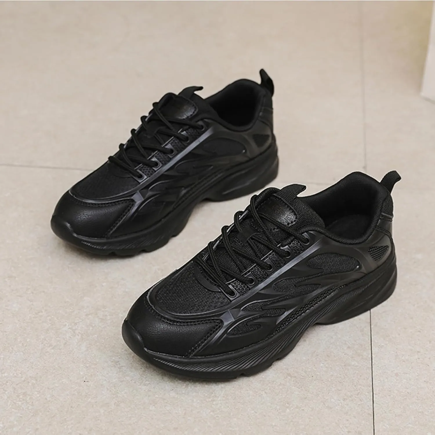 Womens Breathable Mesh Lace Up Walking Shoes Classic Lightweight Soft Athletic Tennis Running Shoes Casual Memory Foam Sneakers